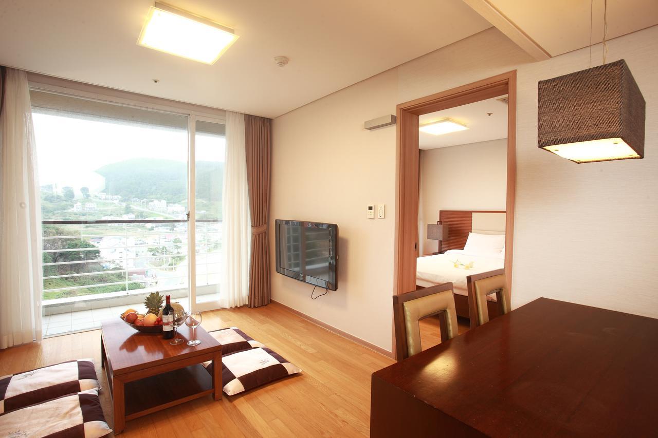 Hotel Riviera Geoje Esterno foto