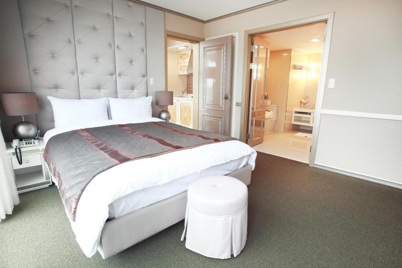 Hotel Riviera Geoje Esterno foto